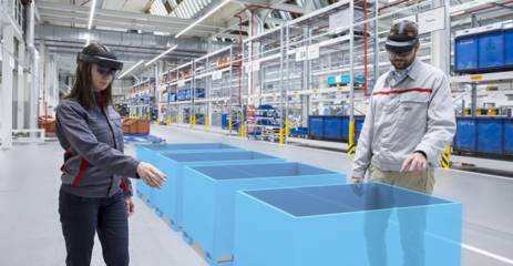 奧迪利用HoloLens 2提升線下車展體驗(yàn)與工廠物流規(guī)劃效率的軟件開發(fā)策略